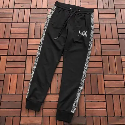 ￥ ~ 139 D🔥O🔥 TROUSERS 77031795 (im 176CM 58KG iwear size M in the photo)