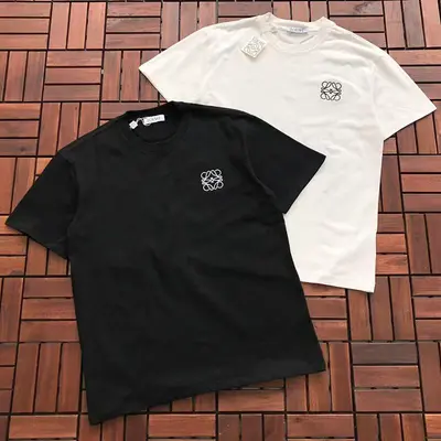 ￥ ~ 85 L🔥E🔥🔥 T-SHIRT 77031680 (im 176CM 58KG iwear size M in the photo)