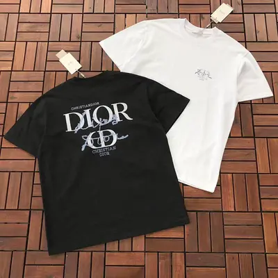 ￥ ~ 129 D🔥O🔥 T-SHIRT 55031752 (im 176CM 58KG iwear size M in the photo)