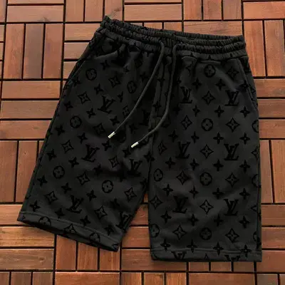 ￥ ~ 169 L🔥 SHORTS 55031761 (im 176CM 58KG iwear size L in the photo)