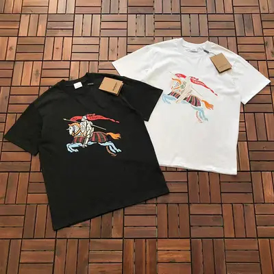 ￥~129 B🔥RB🔥RRY T-SHIRT 55031720 (im 176CM 58KG iwear size M in the photo)