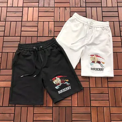￥~119 B🔥RB🔥RRY SHORTS 77031868 (im 180CM 68KG iwear size M in the photo)