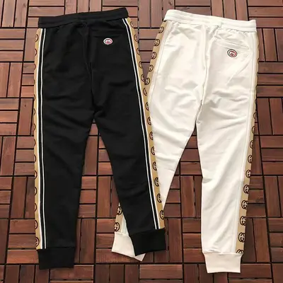 ￥~139 G🔥C🔥I TROUSERS 77031915 (im 176CM 58KG iwear size M in the photo)