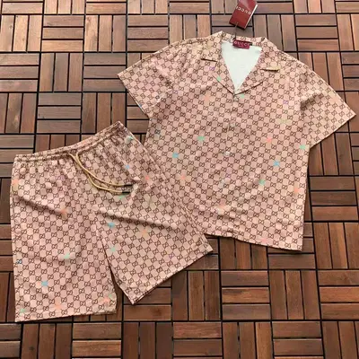 ￥~175 G🔥C🔥I T-SHIRT SHIRT SHORTS 55031843 (im 185CM 80KG iwear size L in the photo)