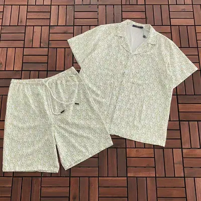 ￥~175 L🔥T-SHIRT SHIRT SHORTS 55031832 (im 185CM 80KG iwear size L in the photo)