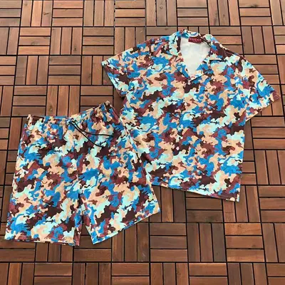 ￥ ~175 G🔥C🔥I T-SHIRT SHIRT SHORTS 55031831 (im 185CM 80KG iwear size L in the photo)