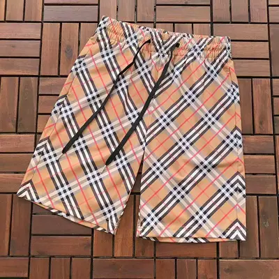 ￥~95 B🔥RB🔥RRY SHORTS 77031890 (im 185CM 70KG iwear size M in the photo)
