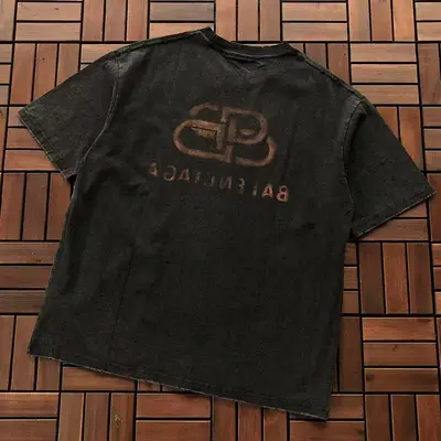 ￥~149 B🔥L🔥🔥🔥IA🔥A T-SHIRT 66032101 (im 185CM 80KG iwear size L in the photo)