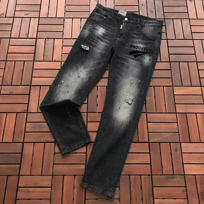 ￥~226 D🔥Q🔥🔥R🔥D2 JEANS 55032317 (im 176CM 58KG iwear size 48 in the photo)