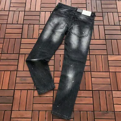 ￥~226 D🔥Q🔥🔥R🔥D2 JEANS 55032316 (im 176CM 58KG iwear size 44 in the photo)