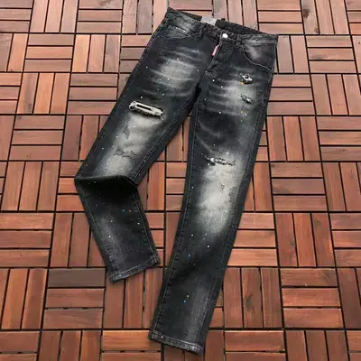 ￥~226 D🔥Q🔥🔥R🔥D2 JEANS 55032309 (im 176CM 58KG iwear size 44 in the photo)