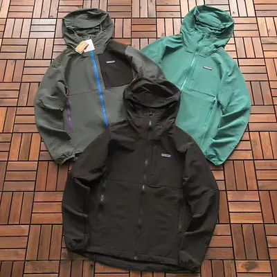 ￥ 235 P🔥TAG🔥N🔥A JACKET 88032320 (im 180CM 68KG iwear size S in the photo)