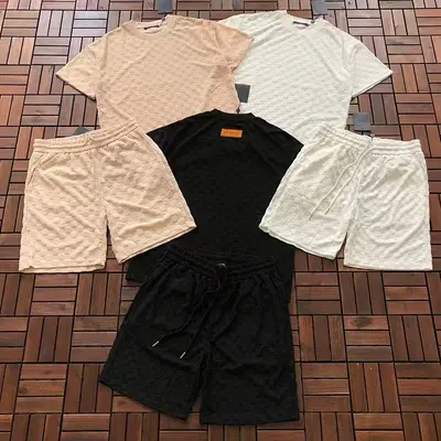 TOP￥139 PANTS￥169 L🔥T-SHIRT SHORTS 88032547 (im 176CM 58KG iwear size M in the photo)