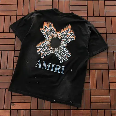 ￥~89 AMIRI T-SHIRT 77032514 (im 176CM 58KG iwear size M in the photo)