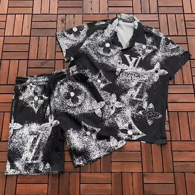 TOP￥~85 PANTS￥~85 L🔥T-SHIRT SHIRT SHORTS 77032615 (im 176CM 58KG iwear size L in the photo)