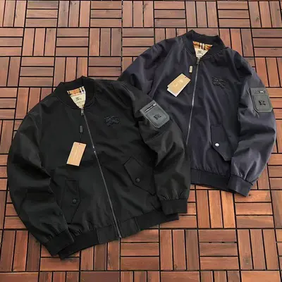 ￥249 B🔥RB🔥RRY JACKET 88032607 (im 176CM 58KG iwear size L in the photo)