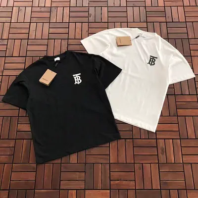 ￥~169 B🔥RB🔥RRY T-SHIRT 55032602 (im 176CM 58KG iwear size M in the photo)