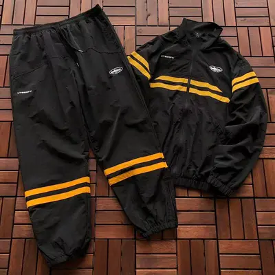TOP¥~ 219 PANTS¥~189 C🔥RT🔥🔥Z JACKET TROUSERS 77032785 (im 176CM 58KG iwear size M in the photo)
