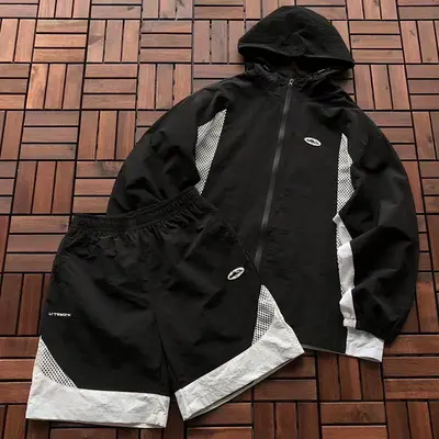 TOP¥~ 199 PANTS¥~135 C🔥RT🔥🔥Z JACKET SHORTS 77032787 (im 176CM 58KG iwear size L in the photo)