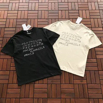 ¥135 M🔥IS🔥N M🔥R🔥IE🔥A T-SHIRT 88033043 (im 176CM 58KG iwear size 44 in the photo)