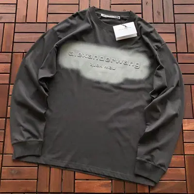 ￥165 A🔥EX🔥🔥D🔥R W🔥NG LONG-SLEEVE 88033125 (im 176CM 58KG iwear size M in the photo)
