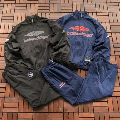 TOP￥379 PANTS￥288 B🔥L🔥🔥🔥IA🔥A JACKET TROUSERS 8803313 (im 185CM 80KG iwear size S in the photo)