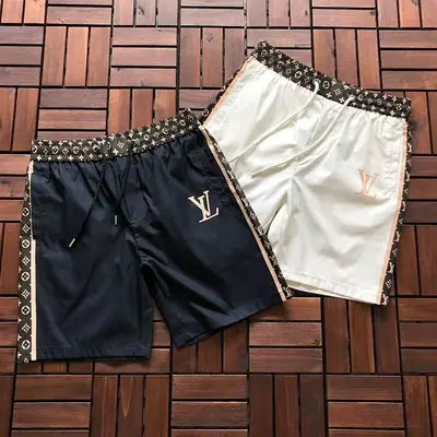 ￥~85 L🔥 SHORTS 77040151 (im 185CM 80KG iwear size L in the photo)