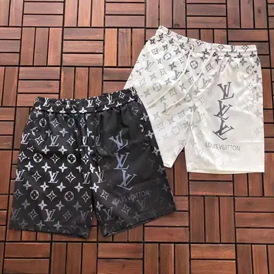 ￥~85 L🔥 SHORTS 77040162 (im 185CM 80KG iwear size L in the photo)