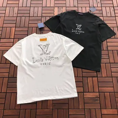 ￥~119 L🔥T-SHIRT 77040131 (im 185CM 80KG iwear size L in the photo)