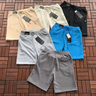 ￥~129 L🔥🔥UL🔥M🔥N SHORTS 66040218 (im 185CM 80KG iwear size M in the photo)