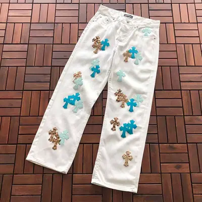 ￥~139 CH🔥OM🔥 HE🔥RTS JEANS 77040306 (im 176CM 58KG iwear size L in the photo)
