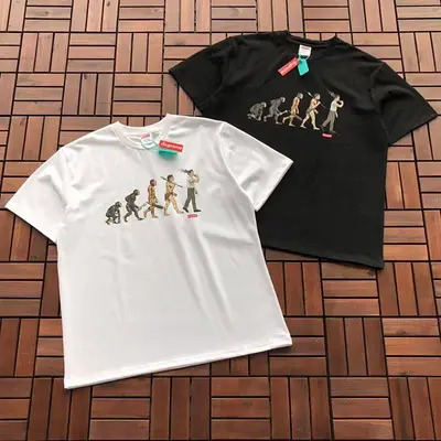 ￥119 S🔥P🔥E🔥E T-SHIRT 88040421 (im 180CM 68KG iwear size M in the photo)