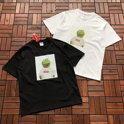￥~89 S🔥P🔥E🔥E T-SHIRT 55040252 (im 180CM 68KG iwear size M in the photo)