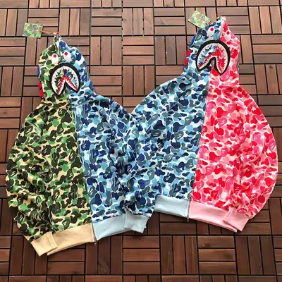 ￥~215 BAPE HOODIE 55040522