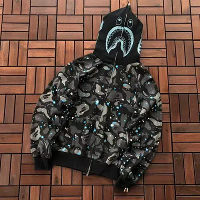 ￥~215 BAPE HOODIE 55040508