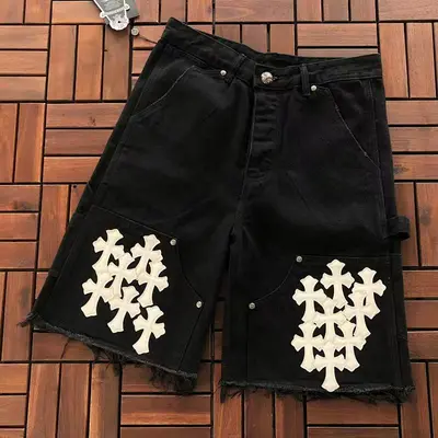 ￥~199 CH🔥OM🔥 HE🔥RTS SHORTS JEANS 77040718 (im 176CM 58KG iwear size 30 in the photo)