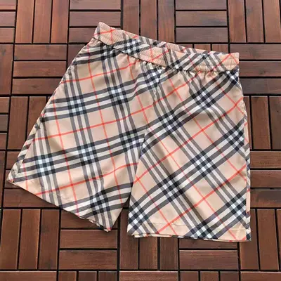 ￥~189 B🔥RB🔥RRY SHORTS 77040719 (im 176CM 58KG iwear size M in the photo)
