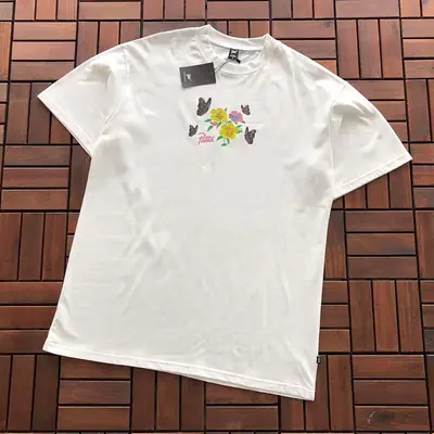 ¥~79 PATTA T-SHIRT 77040664 (im 176CM 58KG iwear size M in the photo)