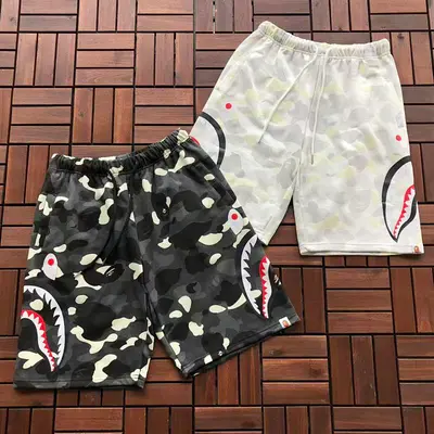 ￥~109 BAPE SHORTS 55040769 (im 185CM 80KG iwear size M in the photo)