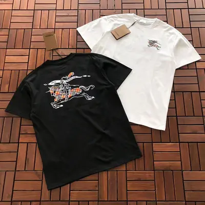 ￥ ~ 125 B🔥RB🔥RRY T-SHIRT 55040944 (im 176CM 58KG iwear size M in the photo)