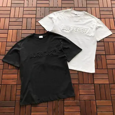 ￥~89 B🔥RB🔥RRY T-SHIRT 55041139 (im 185CM 70KG iwear size M in the photo)