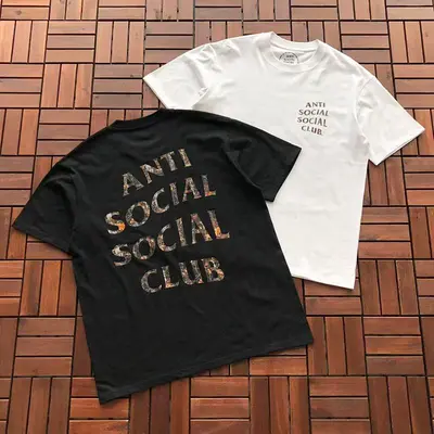 ￥~85 ANTI SOCIAL SOCIAL CLUB T-SHIRT 55041102 (im 185CM 70KG iwear size L in the photo)