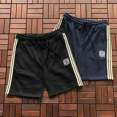￥~175 L🔥E🔥🔥SHORTS 66041218 (im 180CM 68KG iwear size XL in the photo)