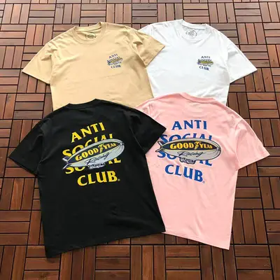 ￥ ~ 85 ANTI SOCIAL SOCIAL CLUB T-SHIRT 55041203 (im 185CM 70KG iwear size M in the photo)