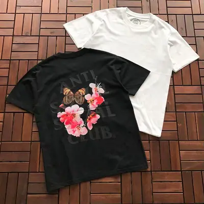 ￥~85 ANTI SOCIAL SOCIAL CLUB T-SHIRT 55041228 (im 185CM 70KG iwear size M in the photo)