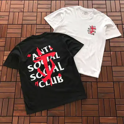 ￥ ~ 85 ANTI SOCIAL SOCIAL CLUB T-SHIRT 55041278 (im 185CM 70KG iwear size L in the photo)
