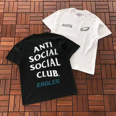 ￥ ~ 85 ANTI SOCIAL SOCIAL CLUB T-SHIRT 55041234 (im 185CM 70KG iwear size M in the photo)