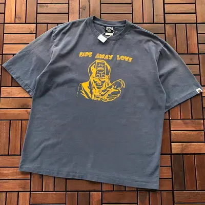 ￥~95 SAINT MICHAEL & BAPE T-SHIRT 77041236 (im 180CM 68KG iwear size M in the photo)