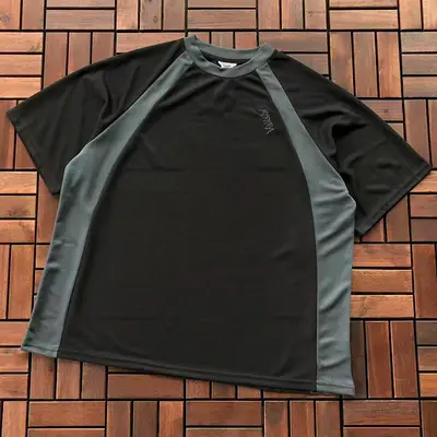 ￥~86 M🔥RT🔥A T-SHIRT 77041229 (im 180CM 68KG iwear size L in the photo)