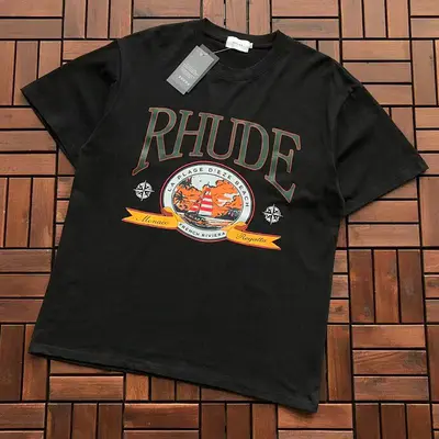 ￥~99 R🔥U🔥E T-SHIRT 77041228 (im 180CM 68KG iwear size M in the photo)